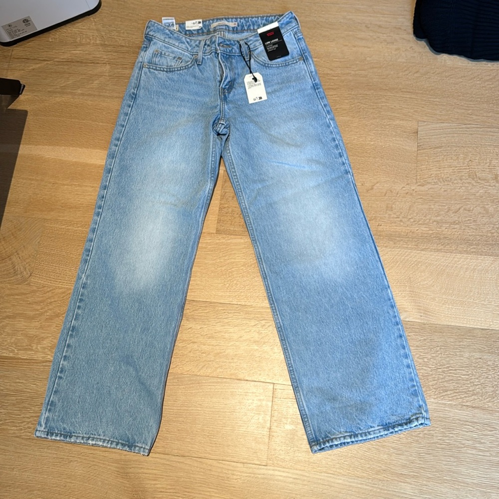 Levi’s Low Loose Straight Leg Jeans - UNWORN/NWT